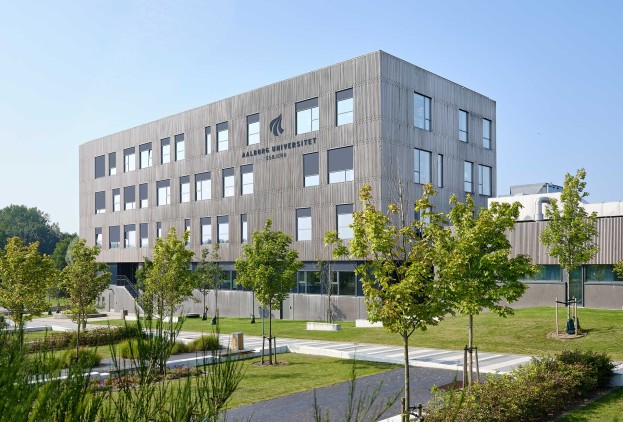 Aalborg University-AAU-Esbjerg_DK_01_heroal-VS-Z